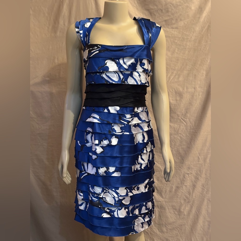 Jones New York Blue and Black Floral Midi Dress